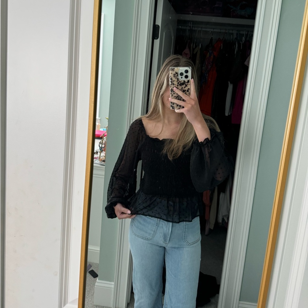 Vestique Black Cinched Top